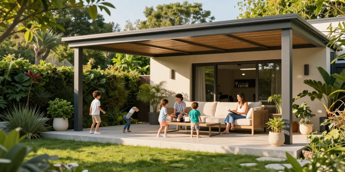 Freistehende Terrassenüberdachung im Garten mit Familie und Kinderspiel.